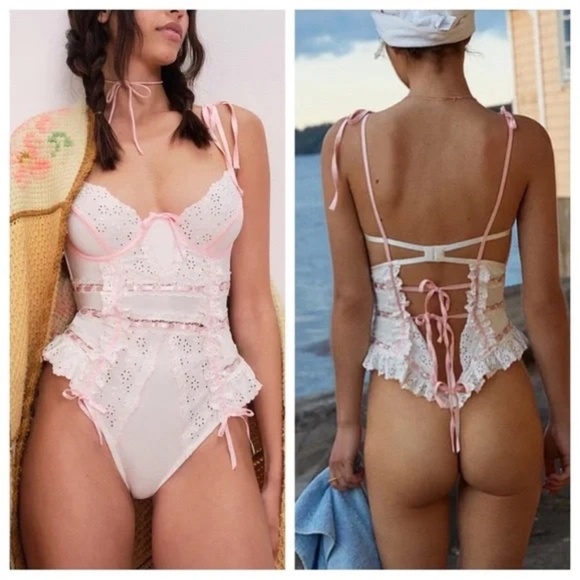 New! For Love and Lemons Swirl Eyelet Bodysuit Teddy Lingerie 31247